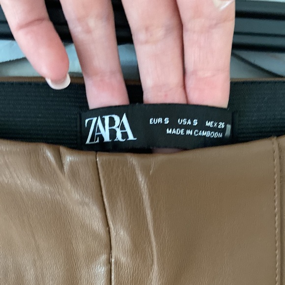 Zara Brown Faux leather pants Size S/26 - Picture 2 of 4